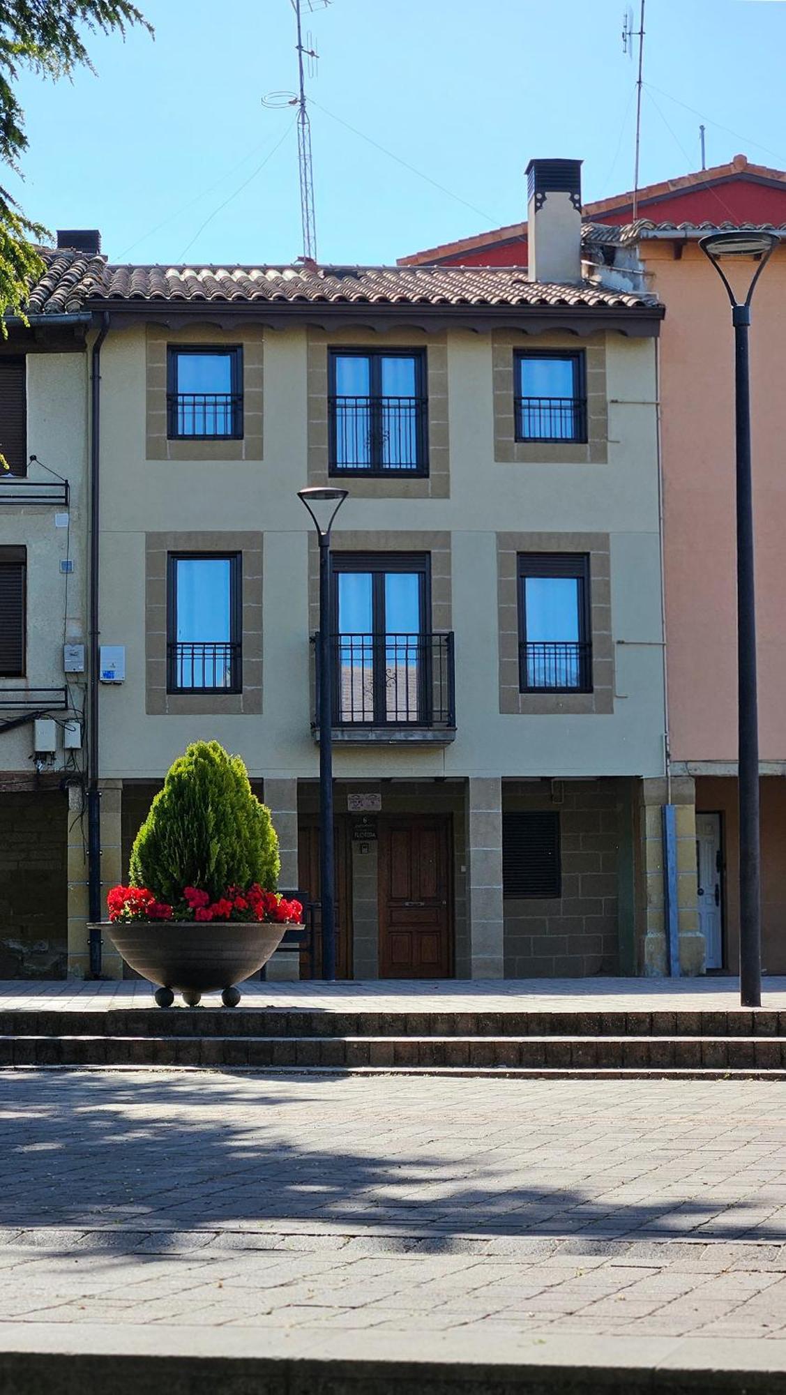 Apartamentos La Florida Casalarreina Exterior foto